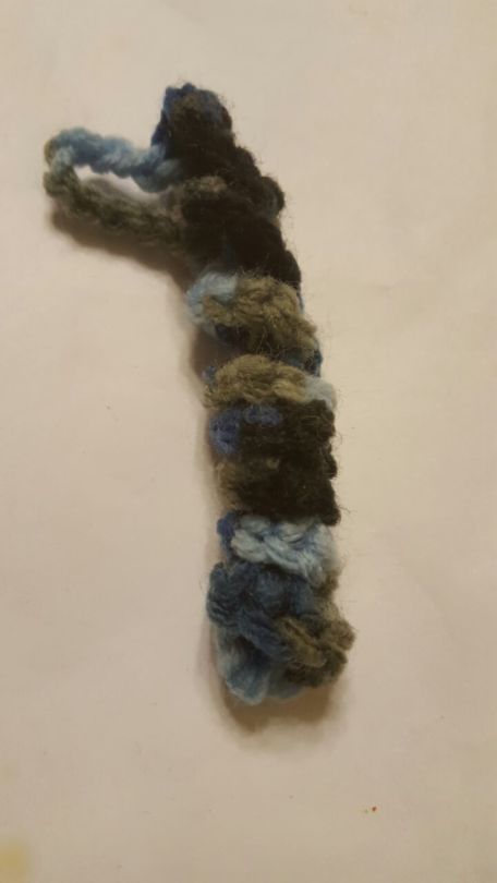 Aditii - Curly fringe Ornament